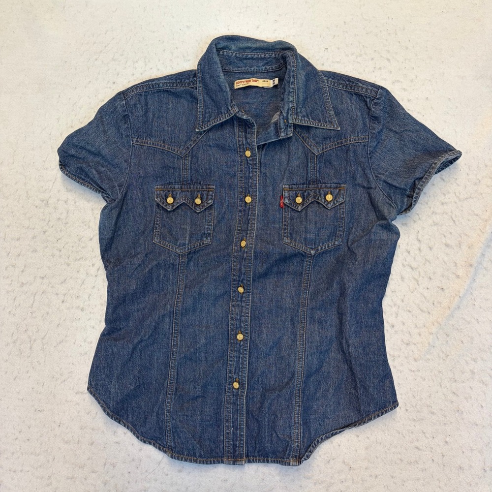 Levis Button Down Shirt Womens Medium Blue Denim Short Sleeve Western